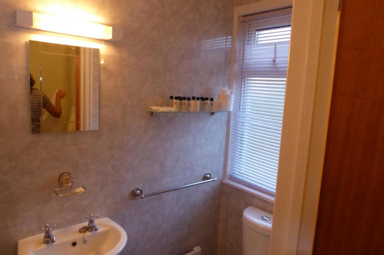 Capri Guest House Torquay Εξωτερικό φωτογραφία